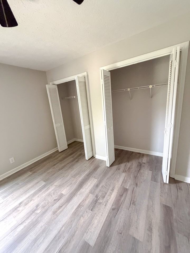 6197 Trestlewood Dr #D - Photo 5 of 20