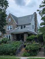 7044 Lincoln Dr - Photo 1 of 1