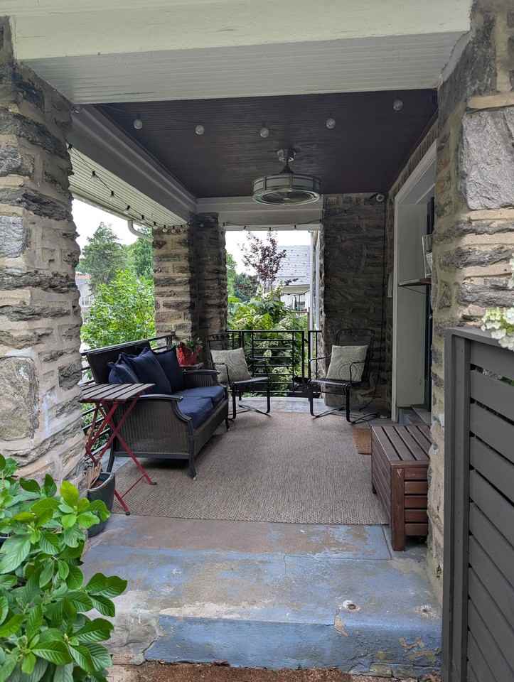 7044 Lincoln Dr - Photo 2 of 14