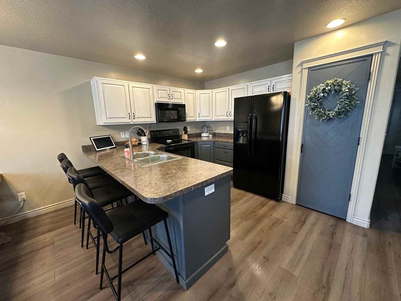 2269 S Knights Way - Photo 7 of 18