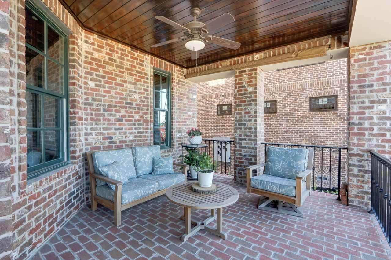 421 Port St - Photo 6 of 20