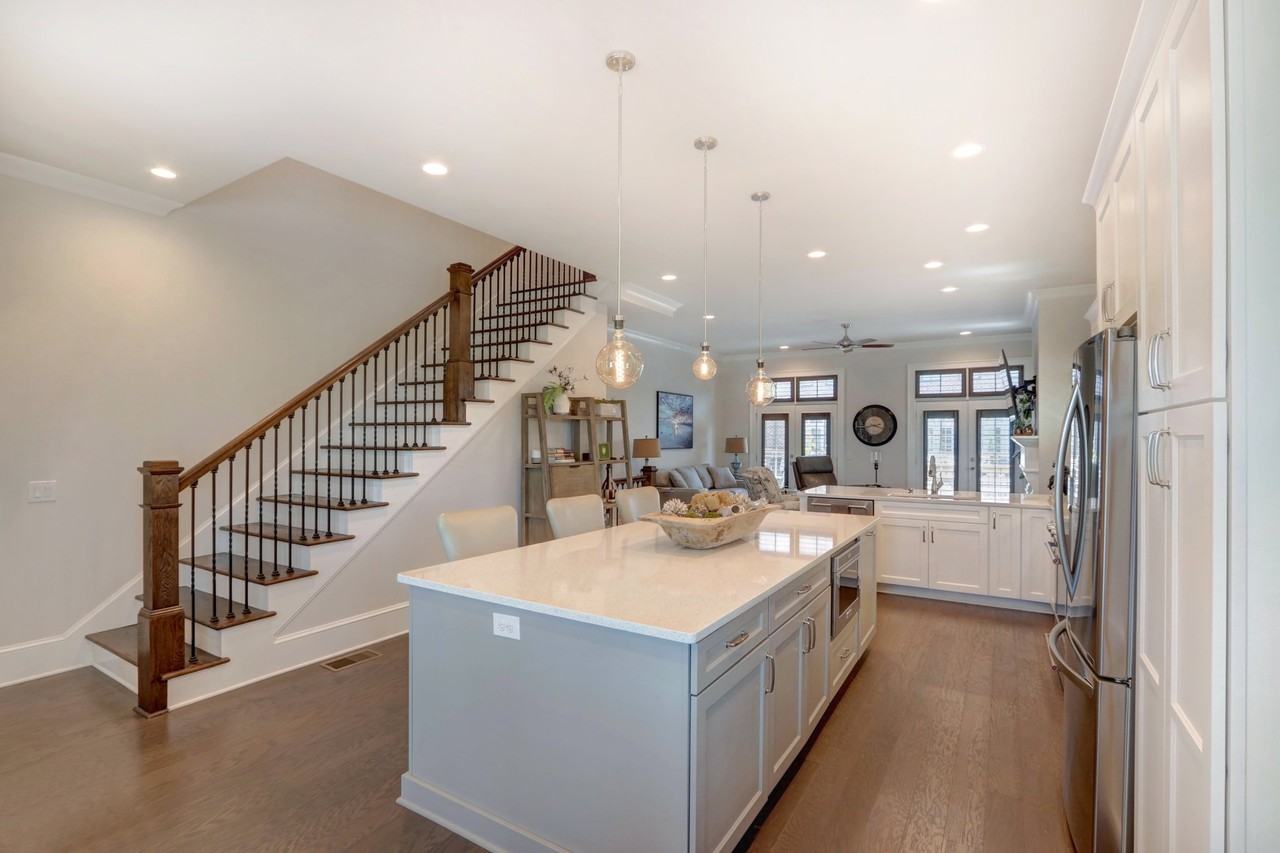 421 Port St - Photo 7 of 20