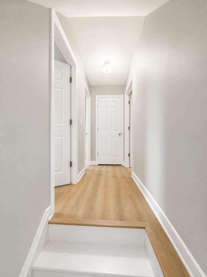 745 Russell Ave - Photo 5 of 8