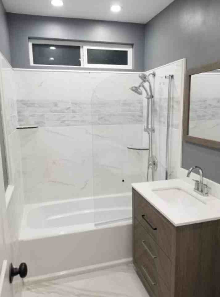 8315 S Central Ave #3 - Photo 2 of 5