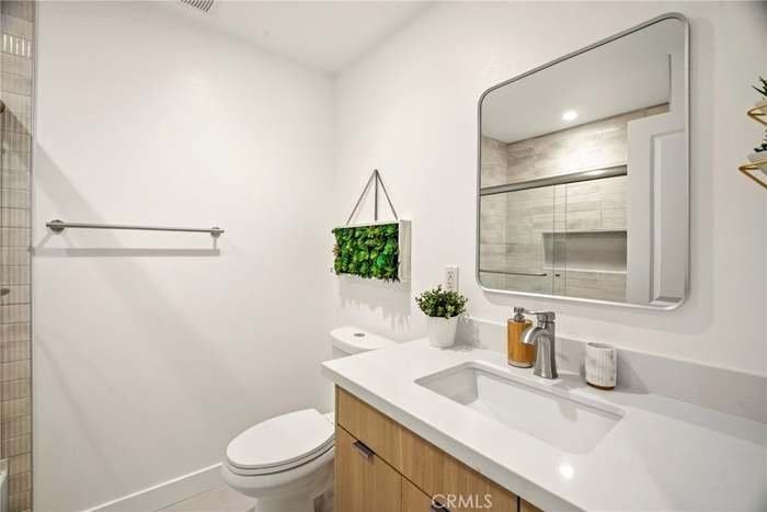 5010 W Maurie Ave - Photo 3 of 19