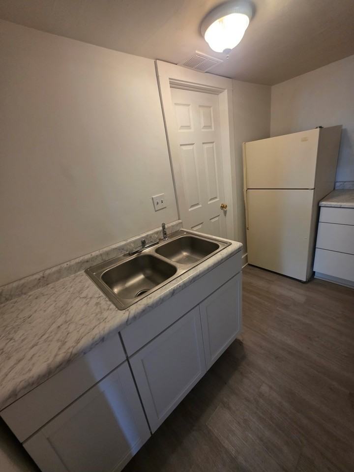 1208 Princeton Ave #2 - Photo 7 of 12