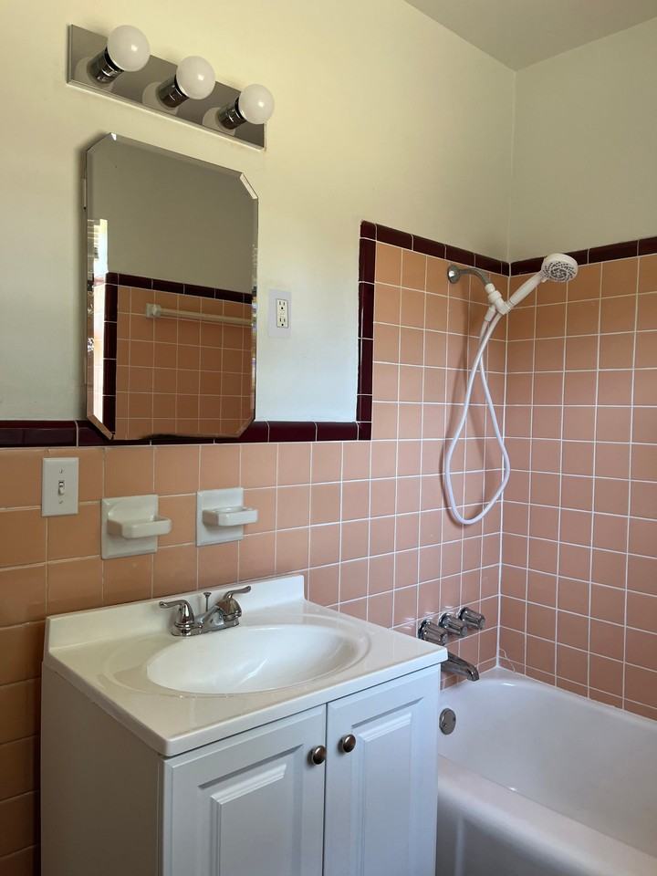 2164 Bougainvillea St - Photo 7 of 20