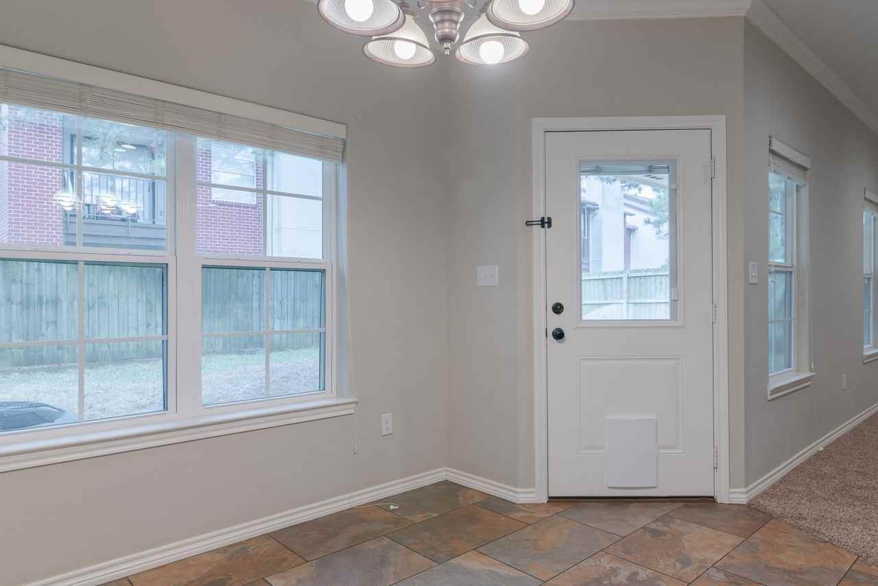 2202 Woodgrove Ln - Photo 7 of 19