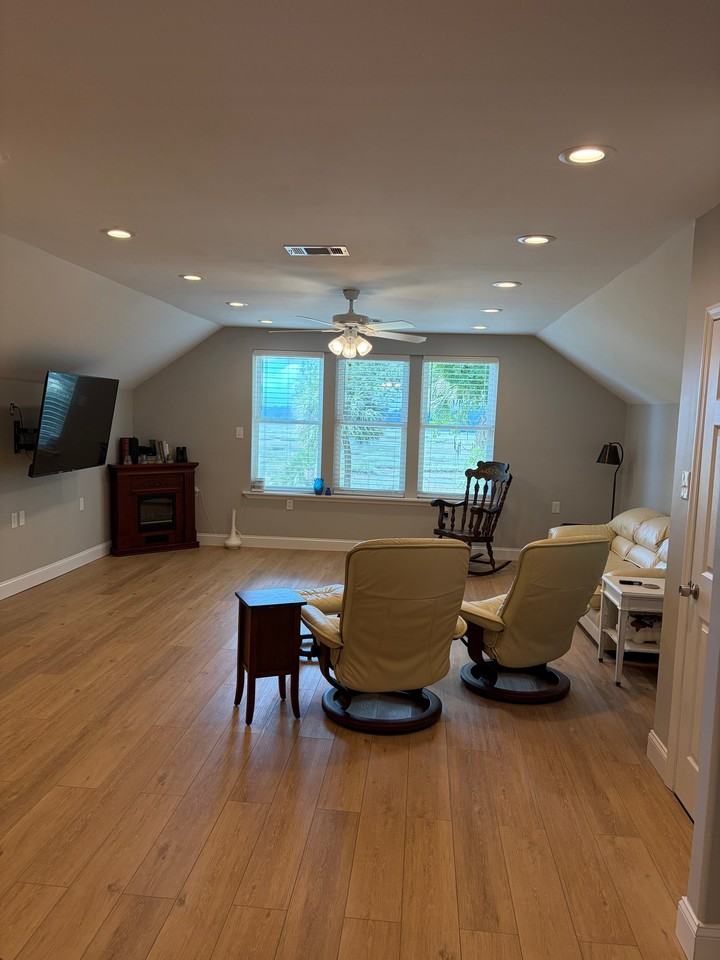 2801 Aimar Ave - Photo 6 of 16