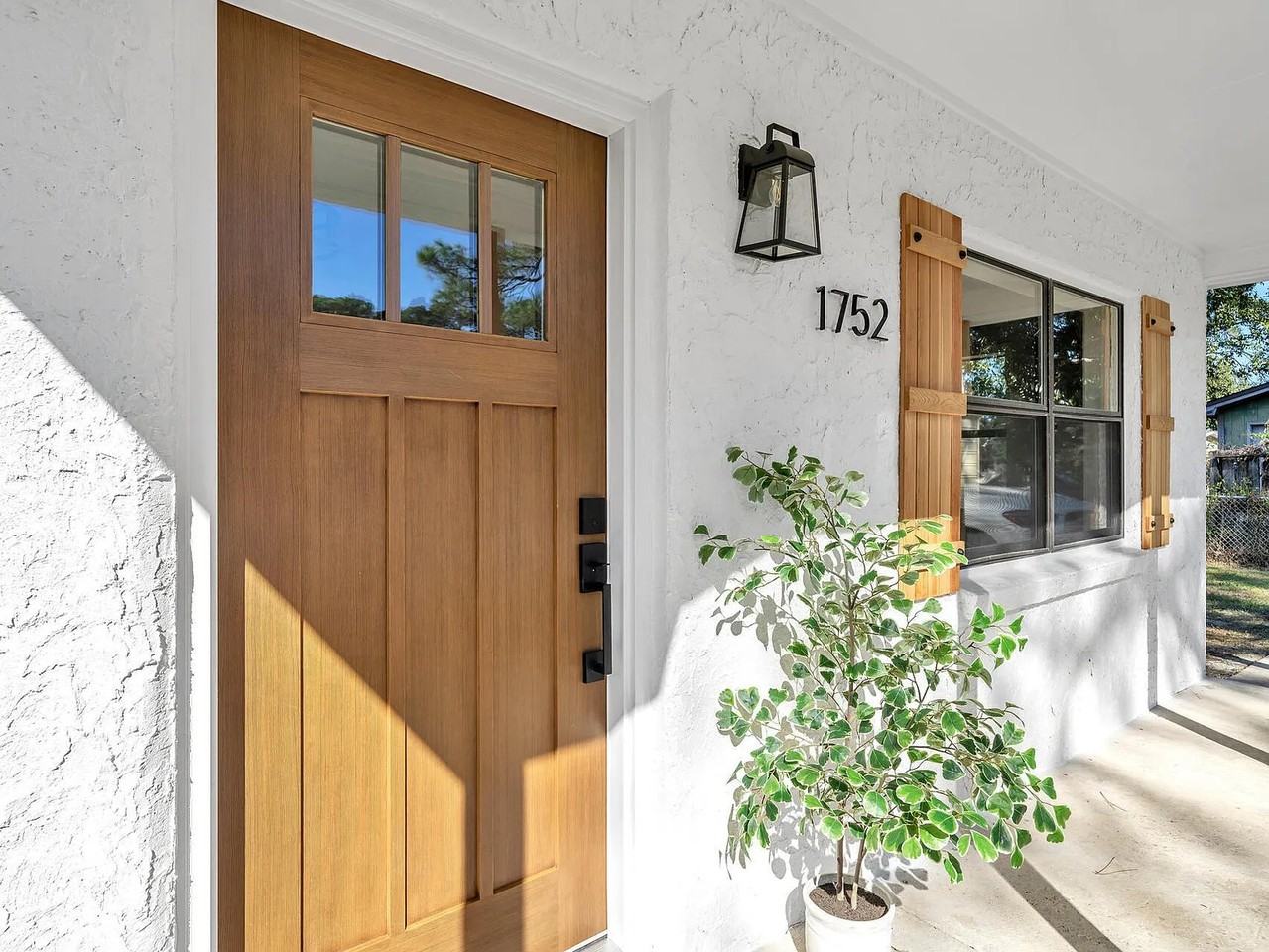 1752 Hopper St - Photo 2 of 20