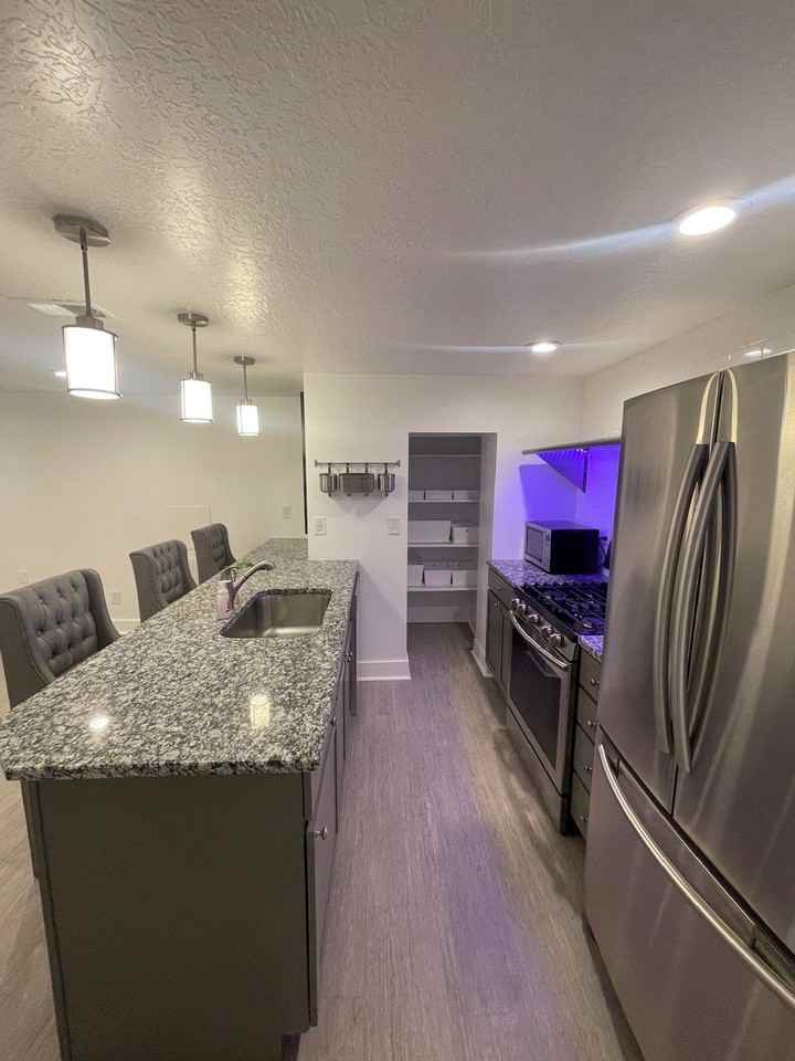 2356 Tyler Ave - Photo 5 of 20