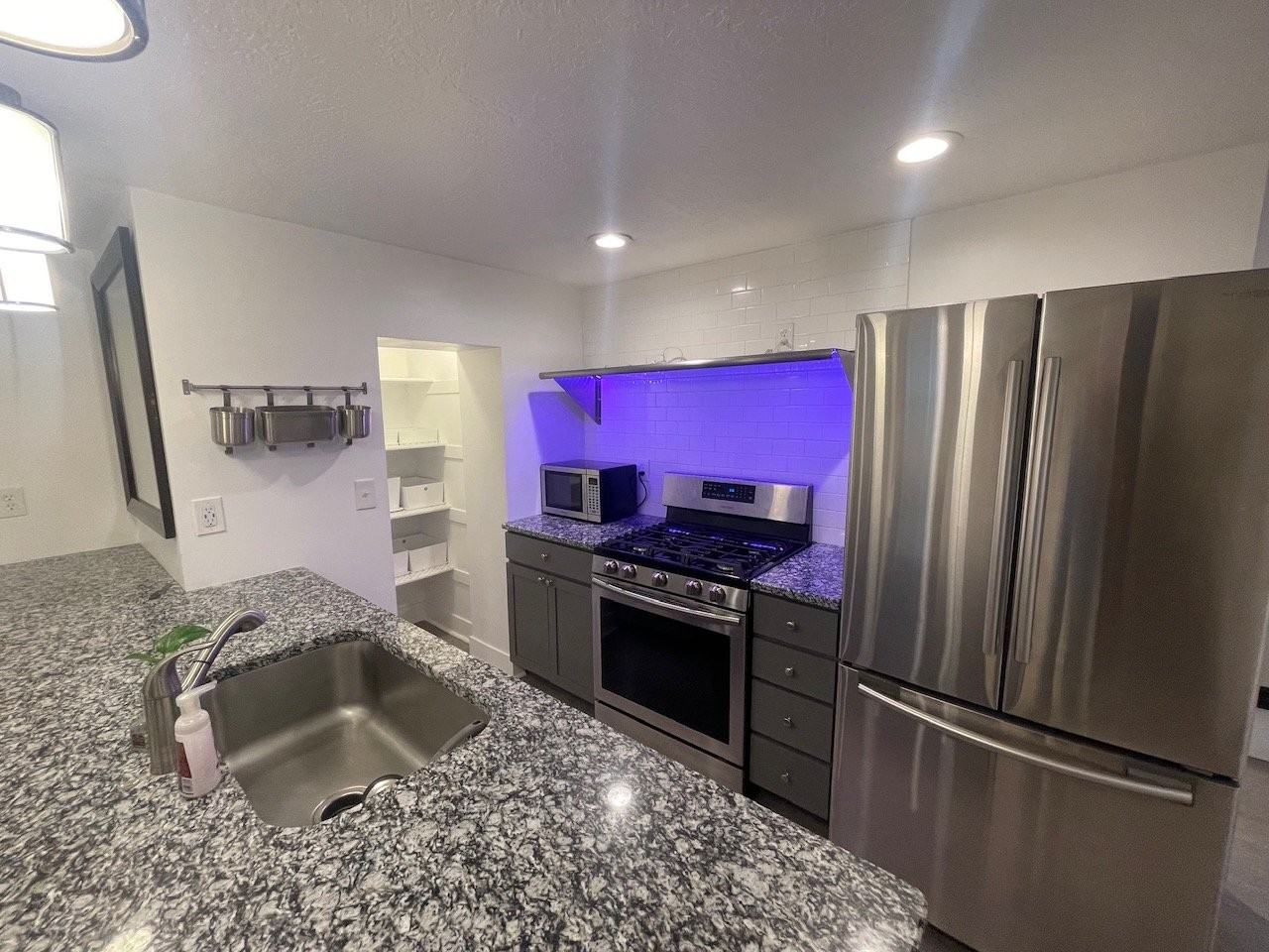 2356 Tyler Ave - Photo 7 of 20