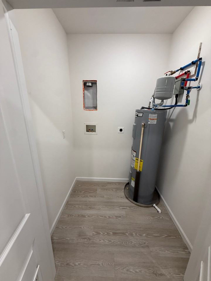 224 Rosa Parks Blvd #202 - Photo 7 of 10