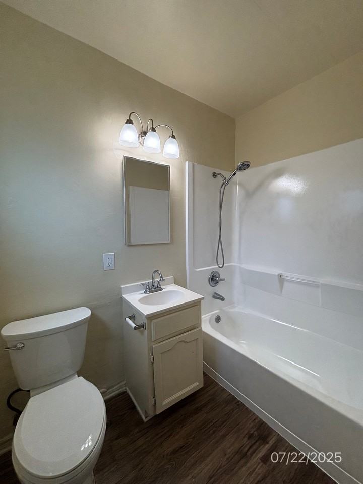 915 S Citron St #4 - Photo 6 of 6