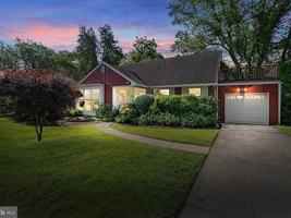 featured image of 55 Woodhill Ct
