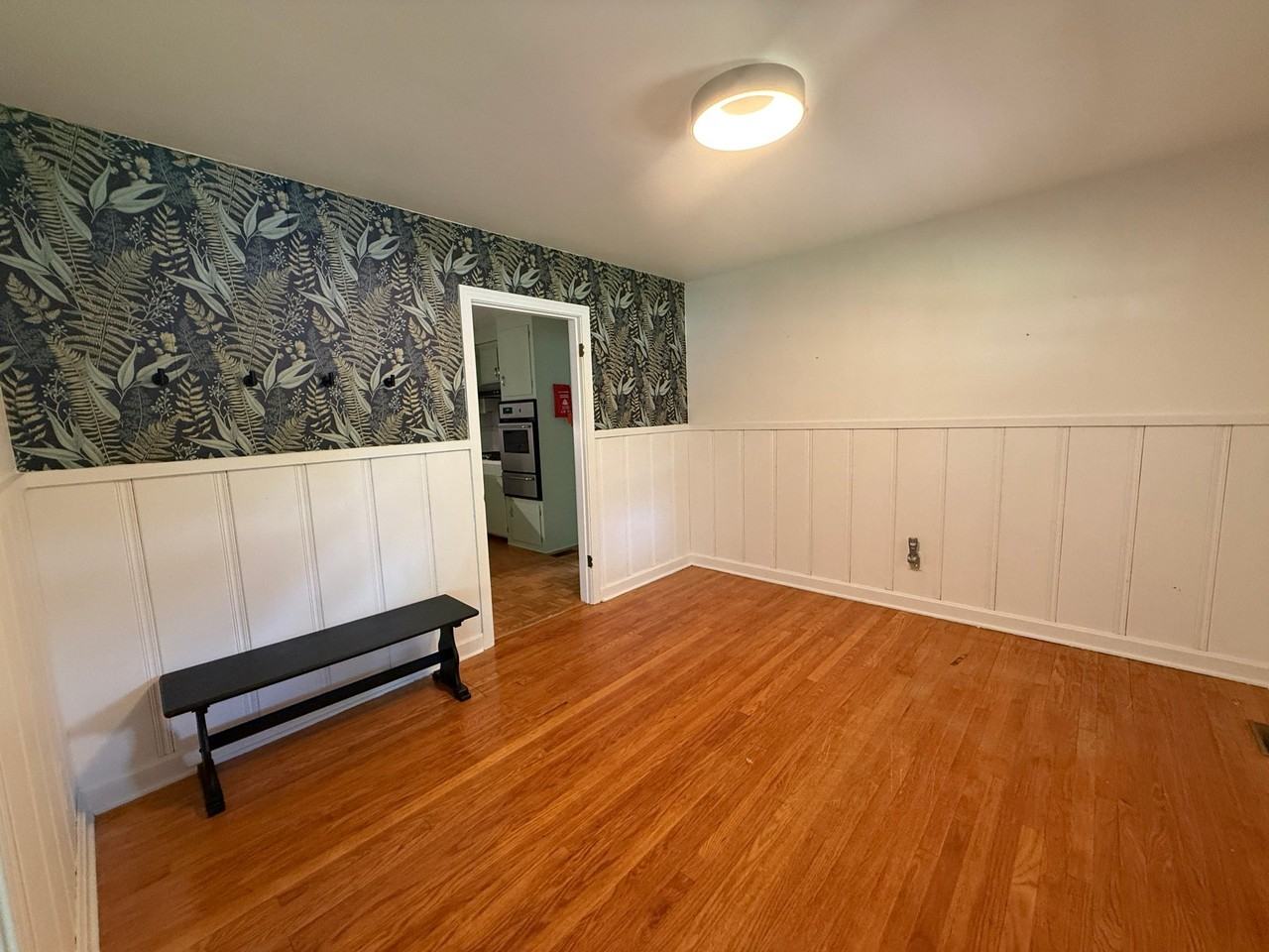 1007 Fowler St - Photo 4 of 20