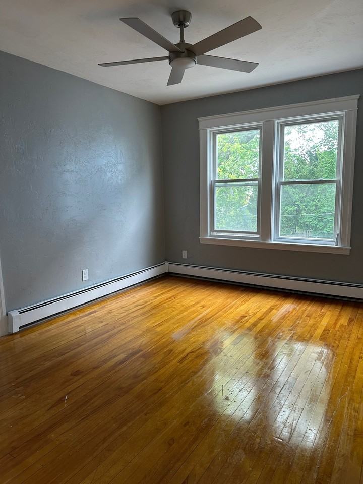 52 Pilgrim Ave #2 - Photo 5 of 7