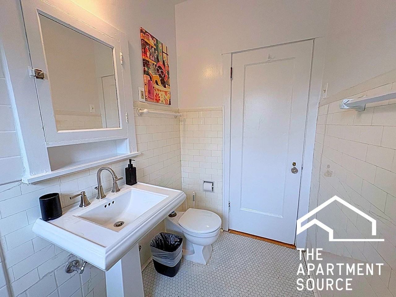 925 Hinman Ave - Photo 2 of 11