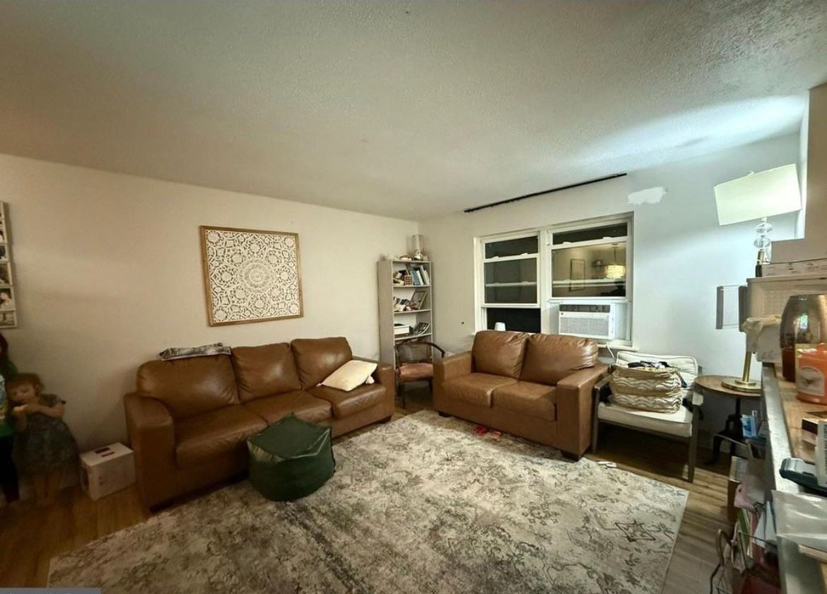 1001 Ellman Ln - Photo 4 of 15