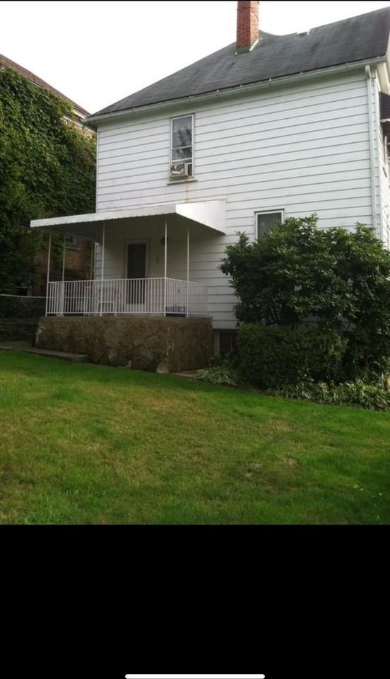 607 7th St - Photo 2 of 38