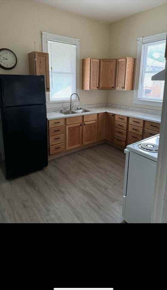 310 Maryland Ave - Photo 4 of 20