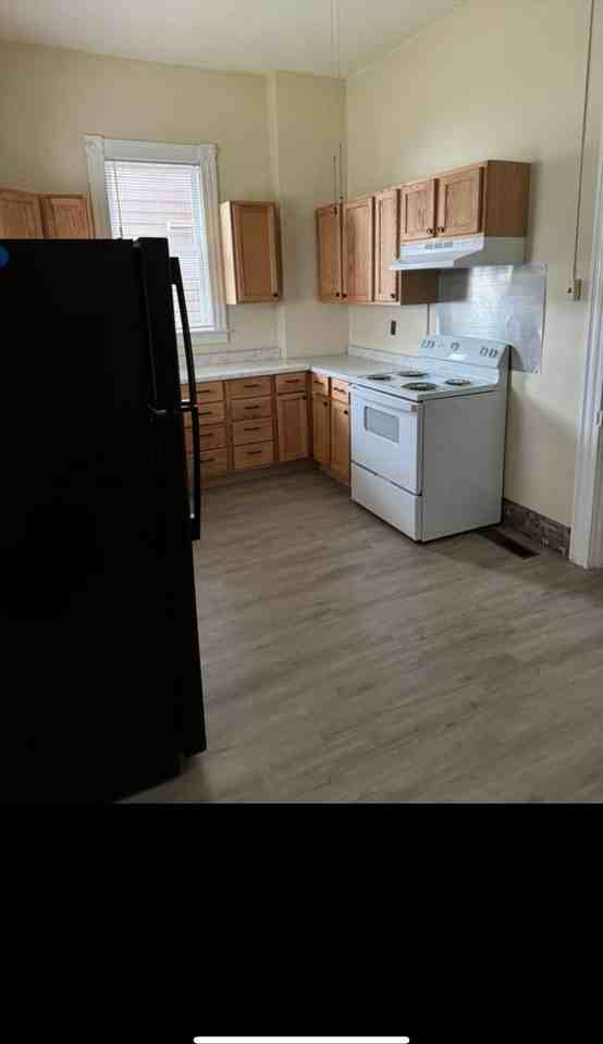 310 Maryland Ave - Photo 6 of 20