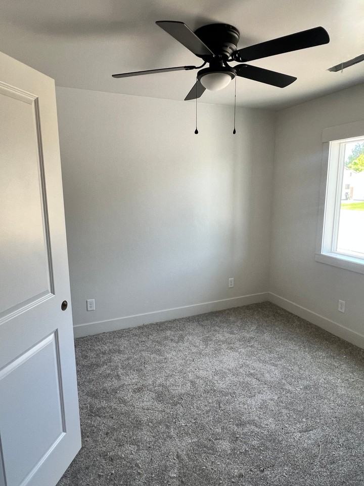 1300 Cassia Ave - Photo 3 of 13