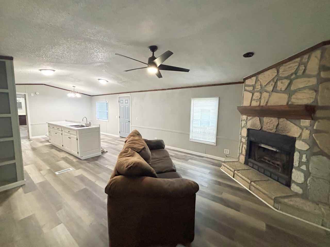 7013 Timber Rdg N - Photo 4 of 12