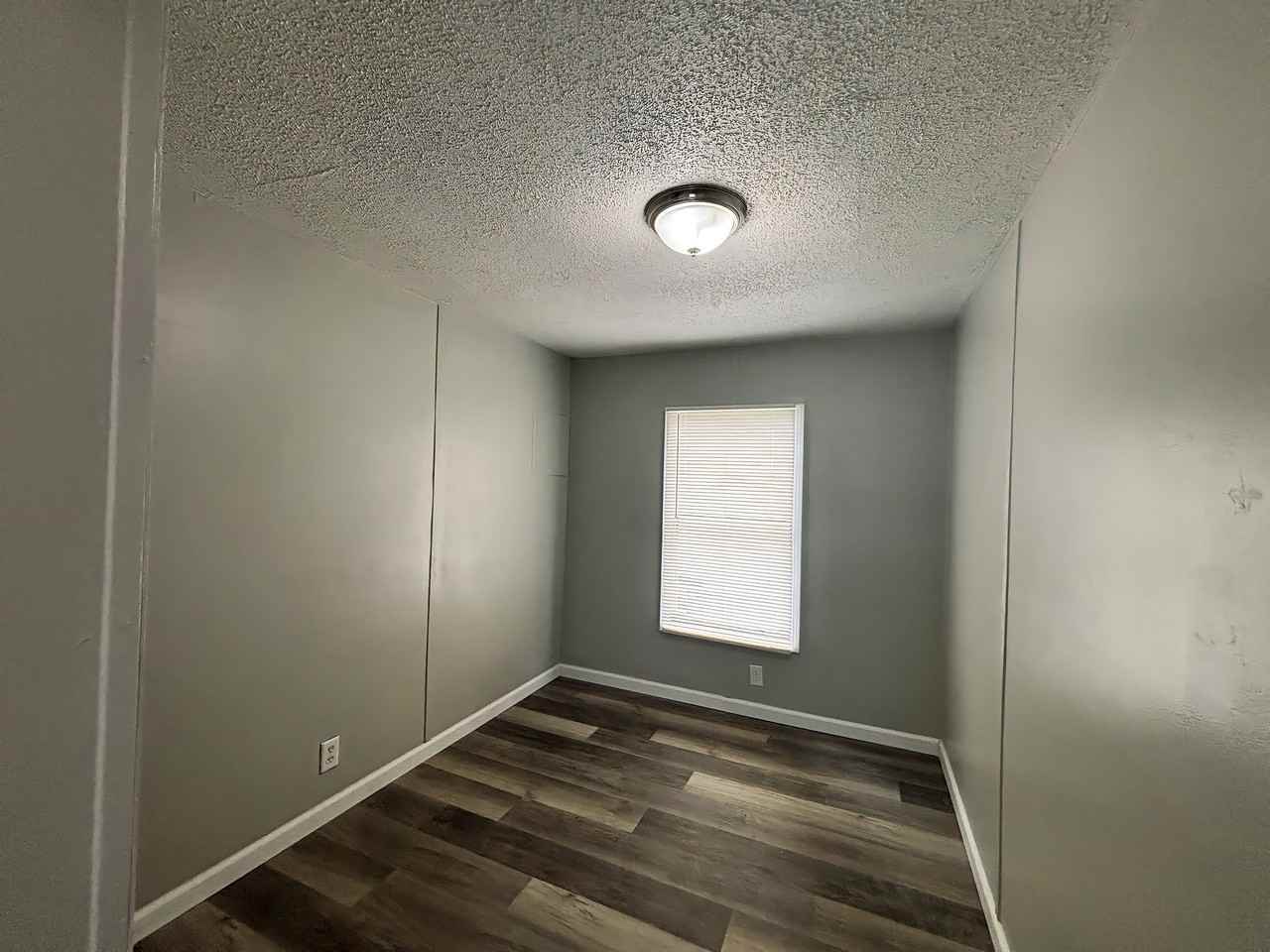 7013 Timber Rdg N - Photo 7 of 12