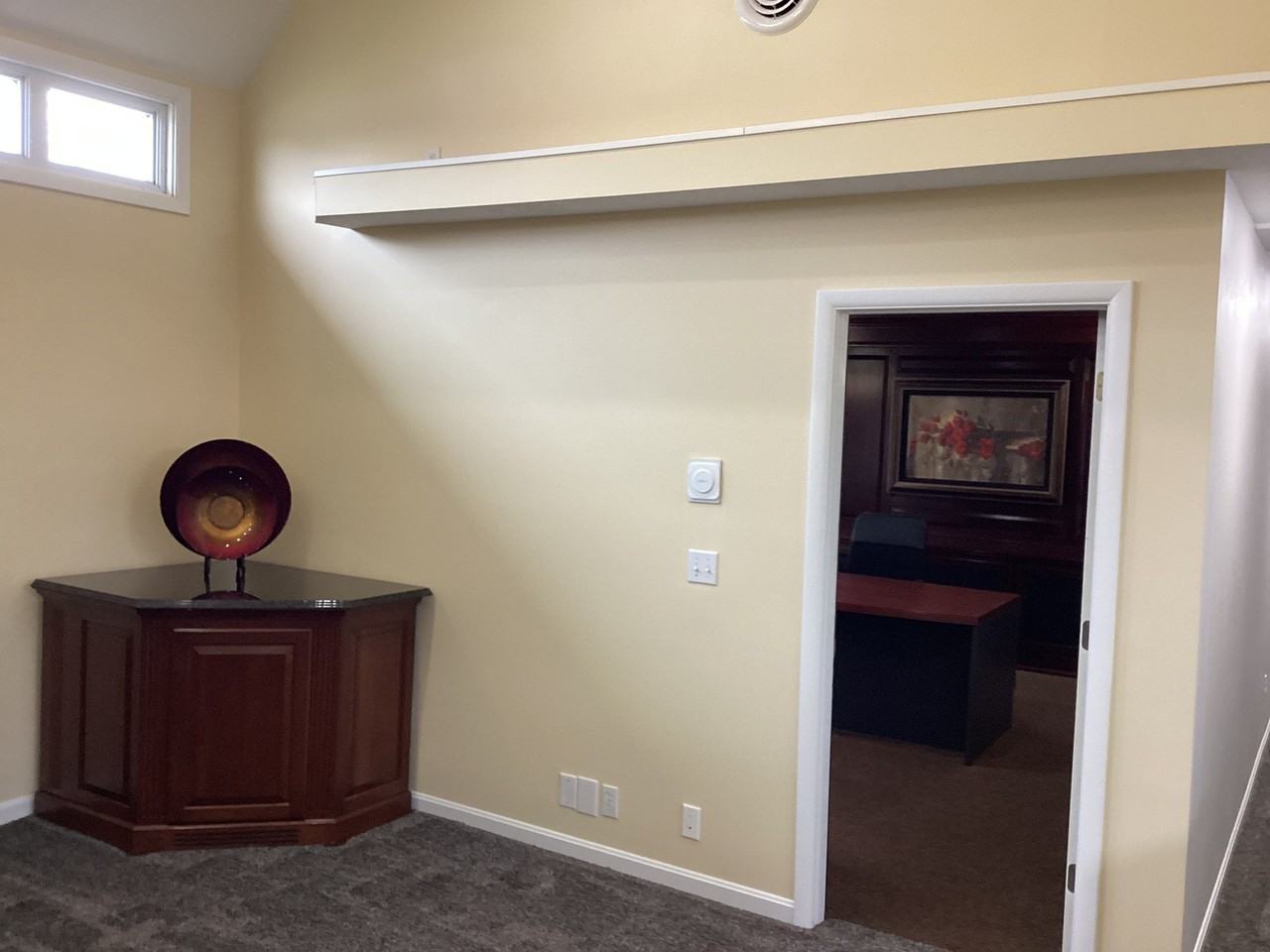 143 Robinhood Dr - Photo 6 of 20