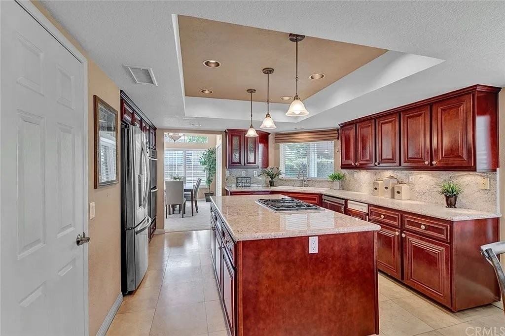 606 N Gravier St - Photo 6 of 20