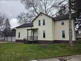 featured image of 3232 Court St