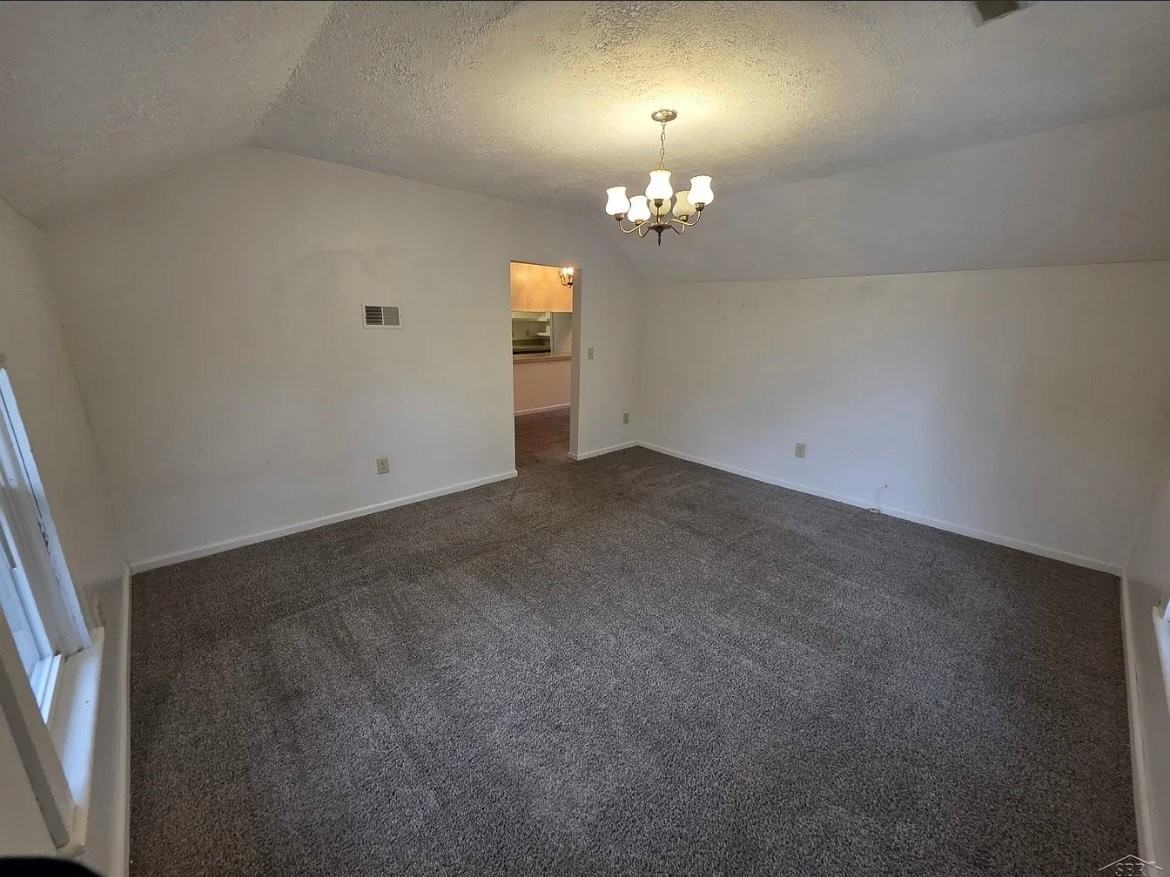 3232 Court St - Photo 3 of 7