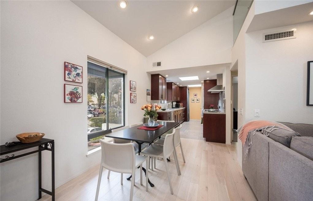 1260 Ella St #4 - Photo 6 of 20