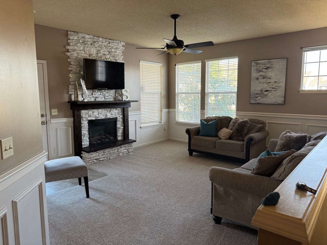 15953 S Crestview Dr - Photo 4 of 10