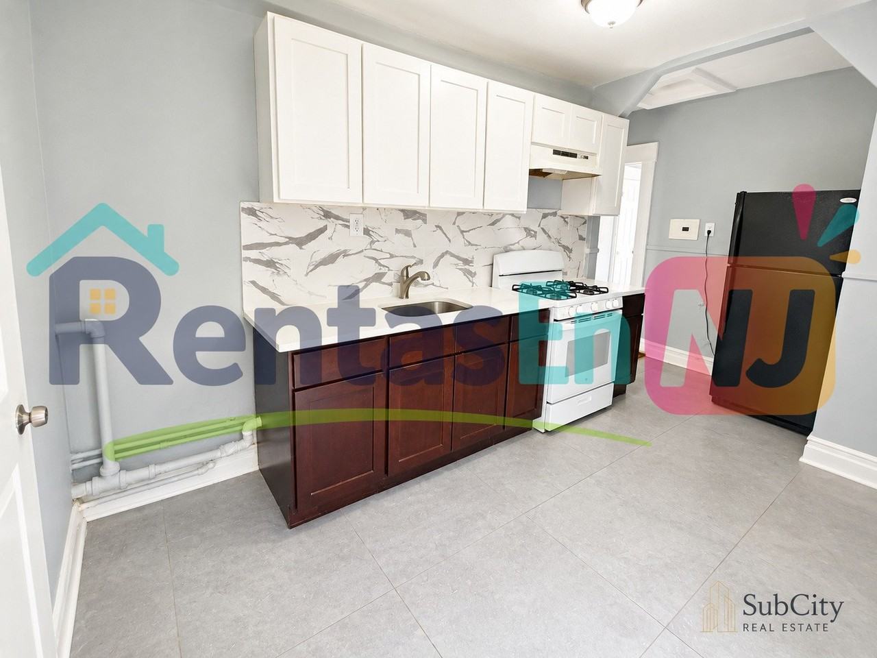 903 Hunterdon St #3 - Photo 3 of 5