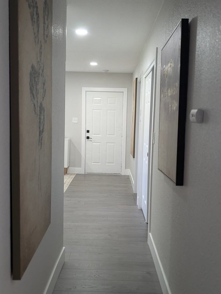 2309 Wyandotte Ave - Photo 7 of 9