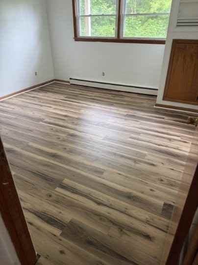 112 Brewer Dr - Photo 4 of 9