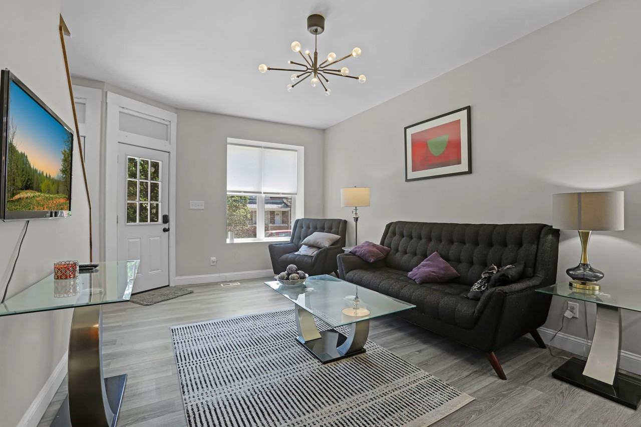 3637 S Compton Ave - Photo 2 of 20