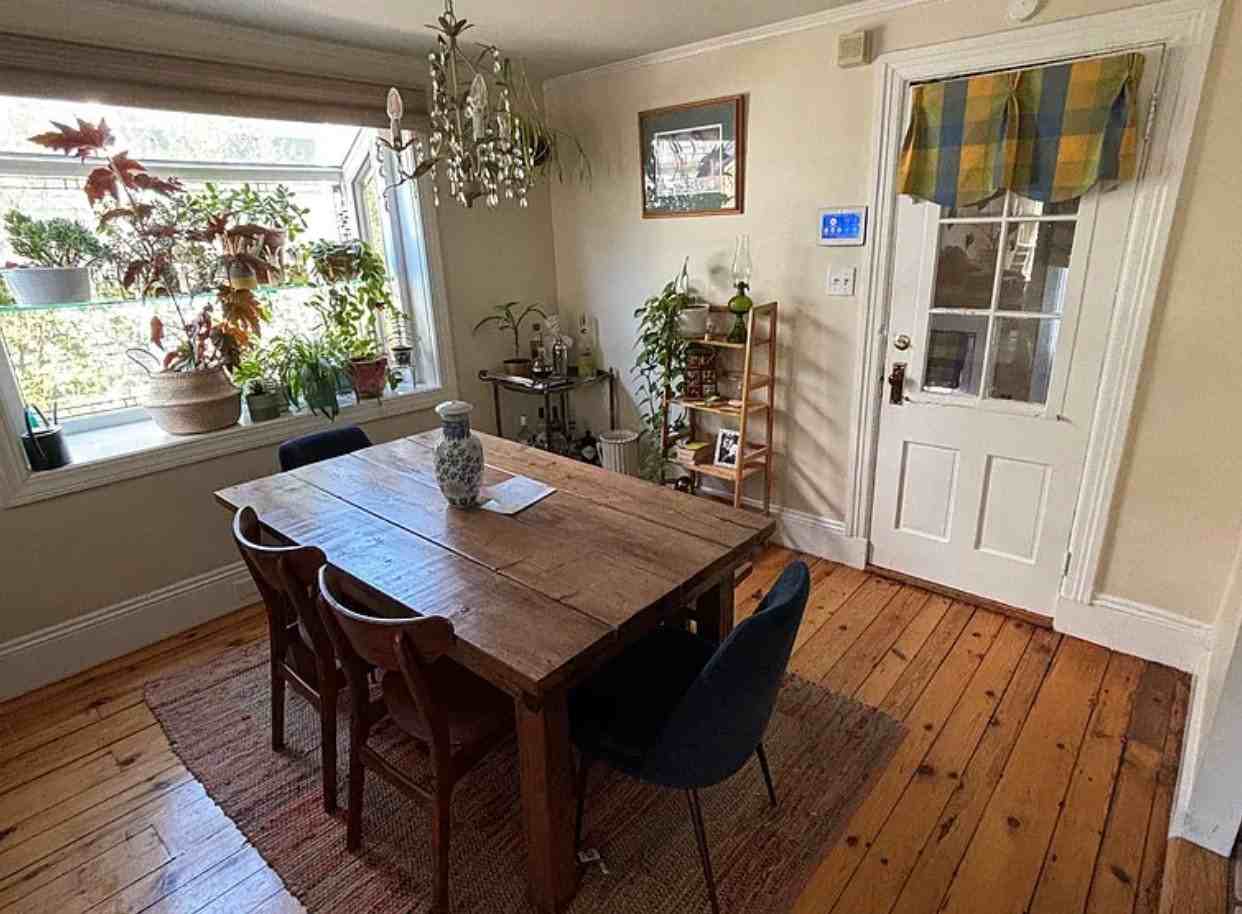 20 Lincoln Ave - Photo 2 of 15