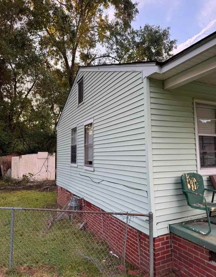 3875 Slayton Ave - Photo 2 of 8