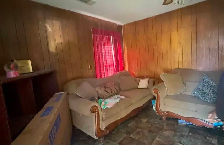 3875 Slayton Ave - Photo 4 of 8