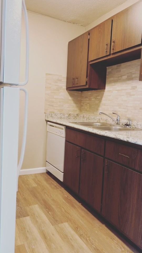 202 Sieville Ave #93 - Photo 3 of 7
