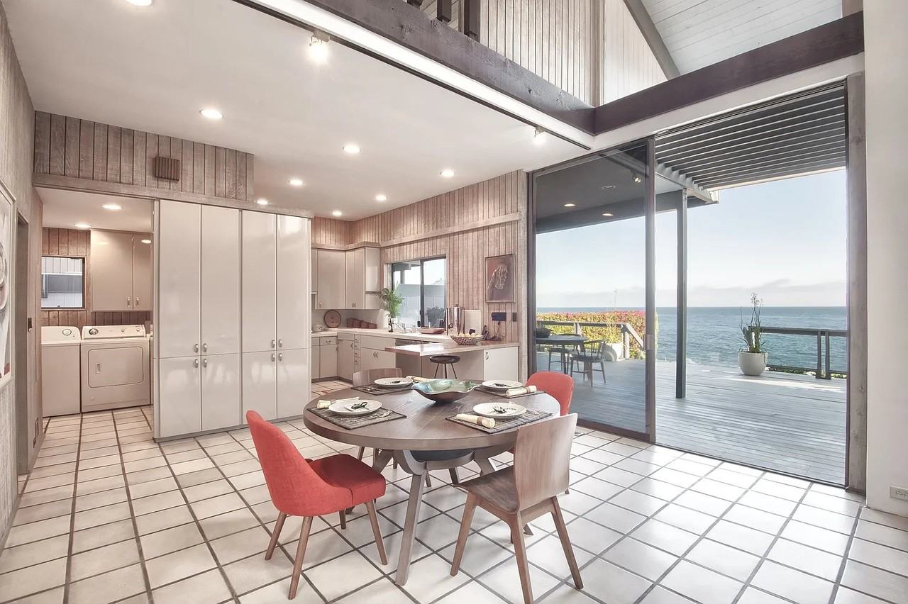 24142 Malibu Rd - Photo 4 of 13