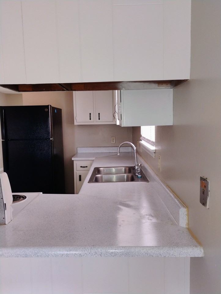 1015 Shilo Ave #D - Photo 2 of 6
