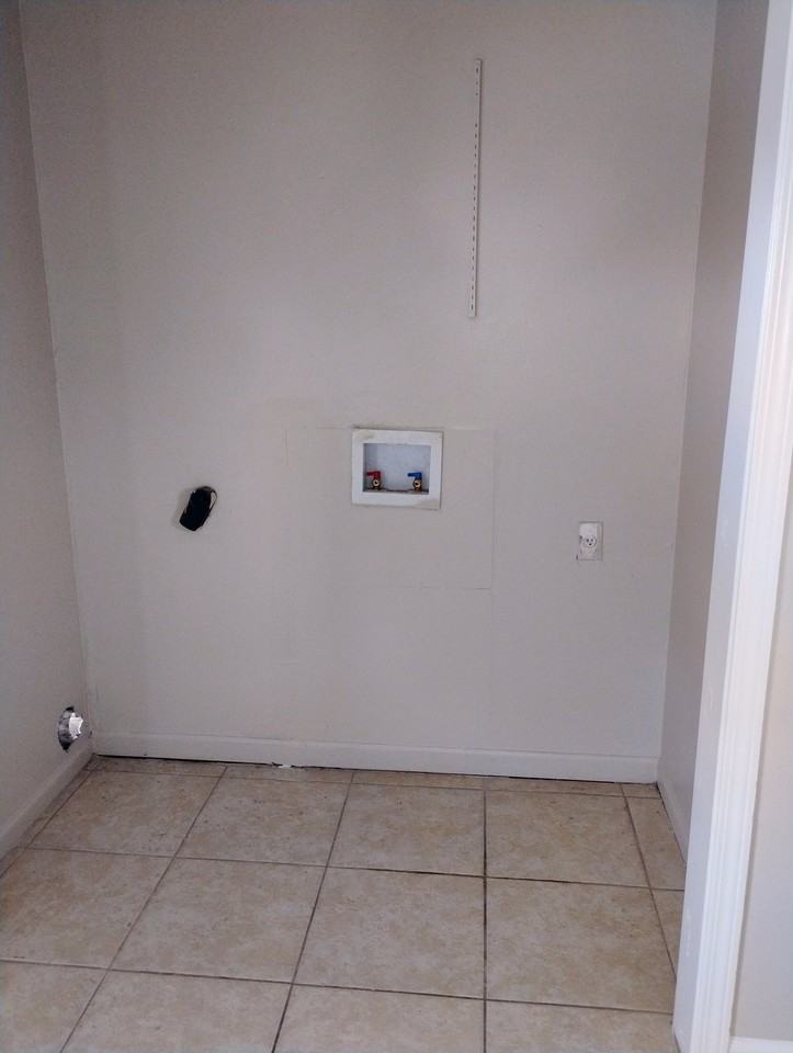 1015 Shilo Ave #D - Photo 6 of 6