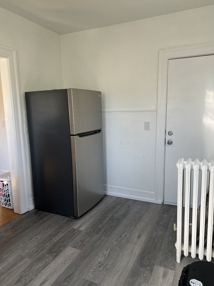 12 Sharaf St #4 - Photo 6 of 10
