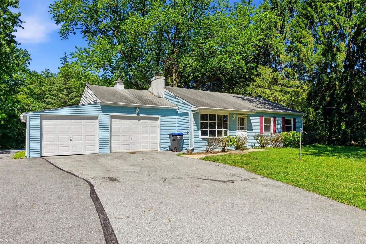 700 Sugars Bridge Rd - Photo 2 of 19