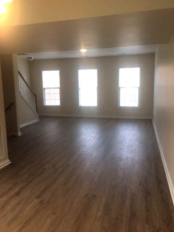 1145 Appian Crossing Way - Photo 4 of 21