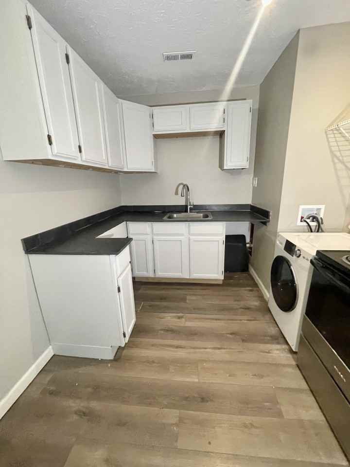 9030 Reed Rd #2 - Photo 4 of 24
